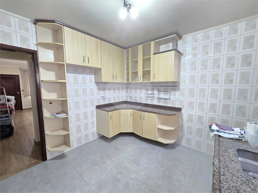 Casa em Condomínio Fechado 