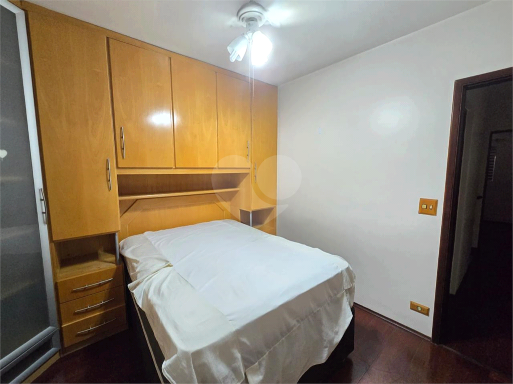 Casa em Condomínio Fechado 