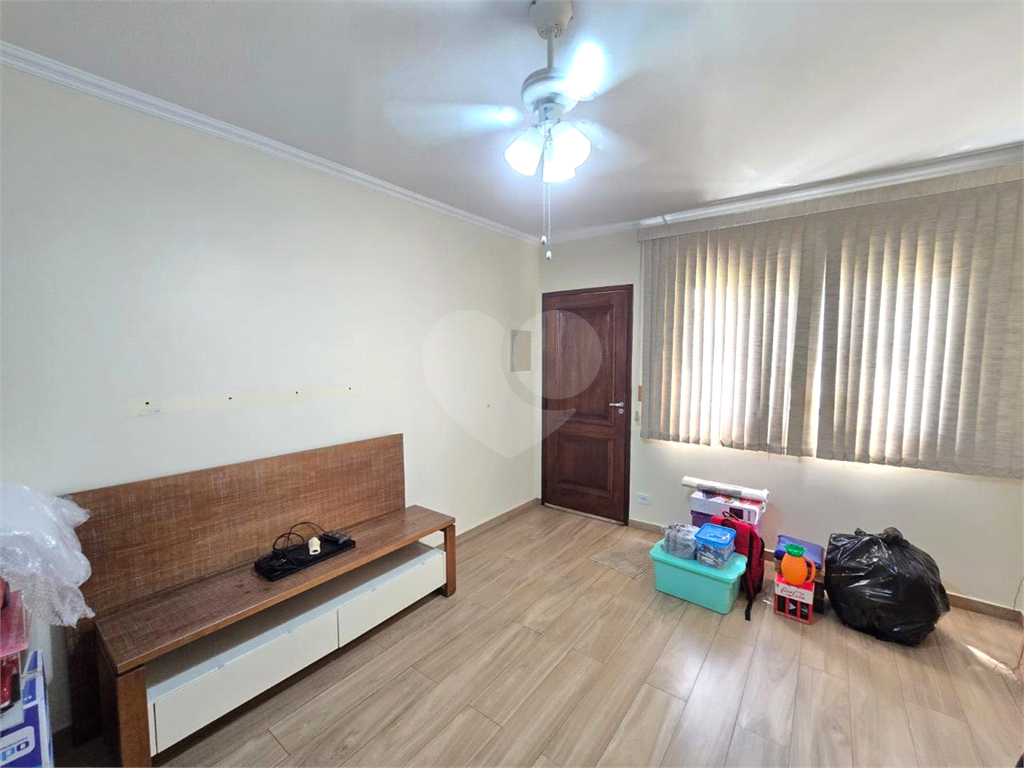 Casa em Condomínio Fechado 