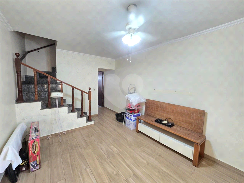 Casa em Condomínio Fechado 