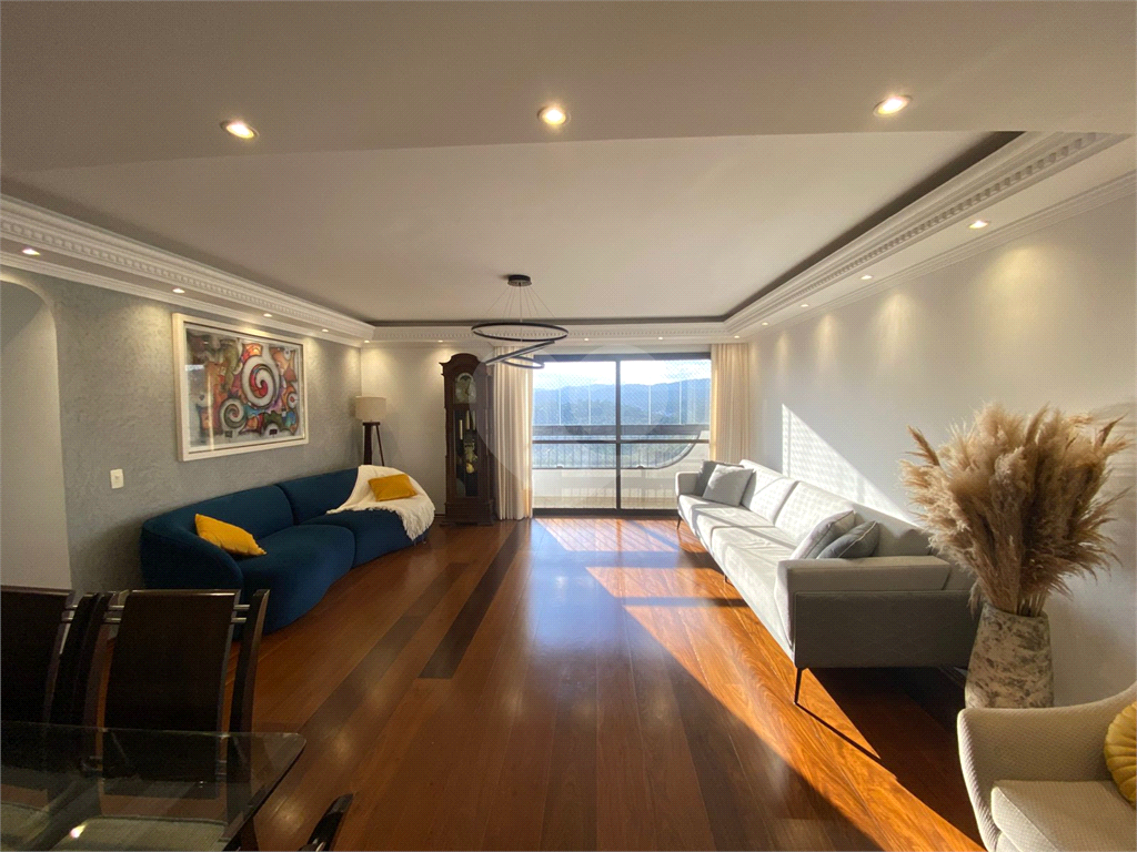 Apartamento à venda com 3 quartos no Mandaqui