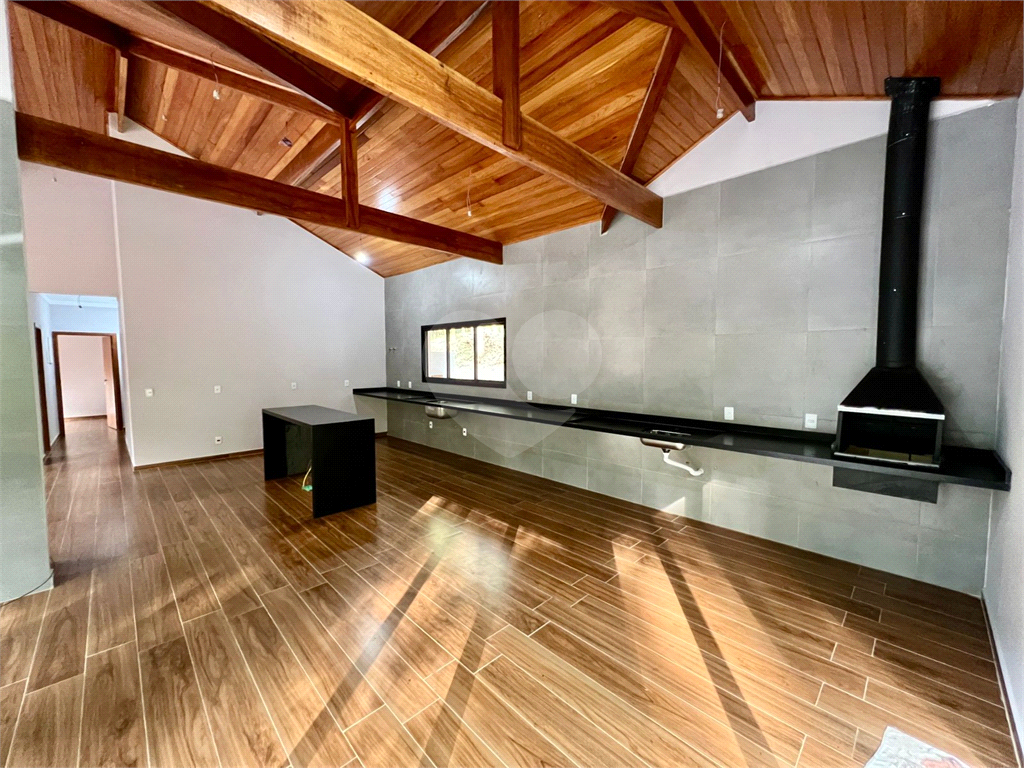 Casa nova à venda em Monte Verde-MG em terreno de 3.900m² 