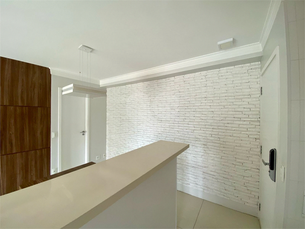 APARTAMENTO em ANÁLIA FRANCO