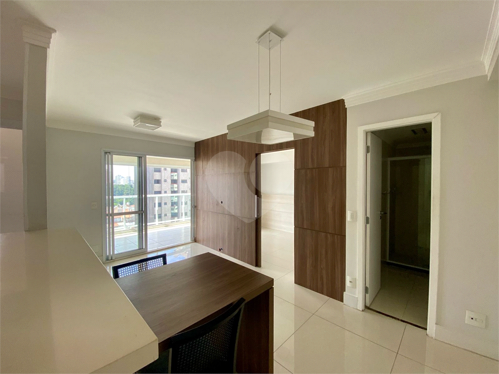 APARTAMENTO em ANÁLIA FRANCO