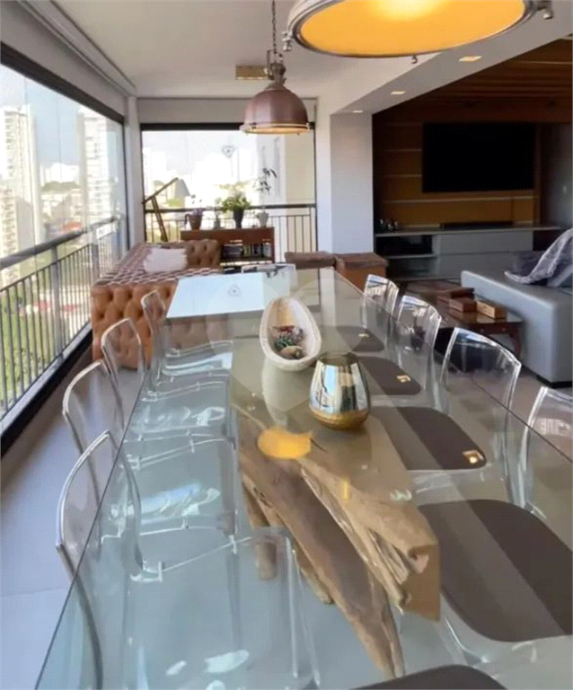 APARTAMENTO em SANTANA