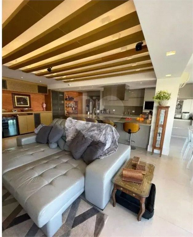 APARTAMENTO em SANTANA