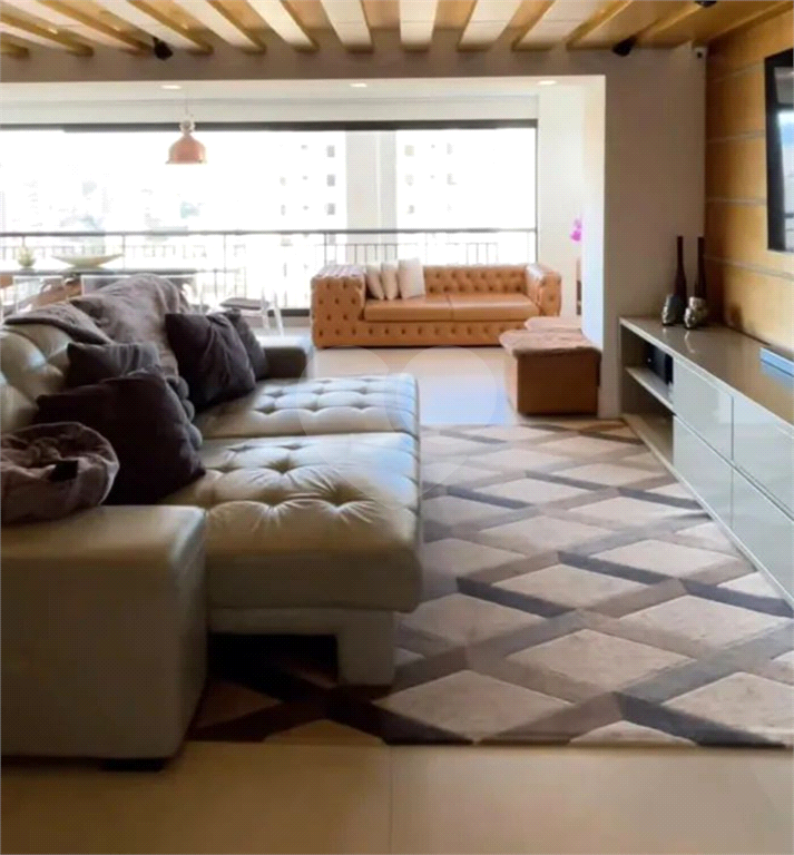 APARTAMENTO em SANTANA