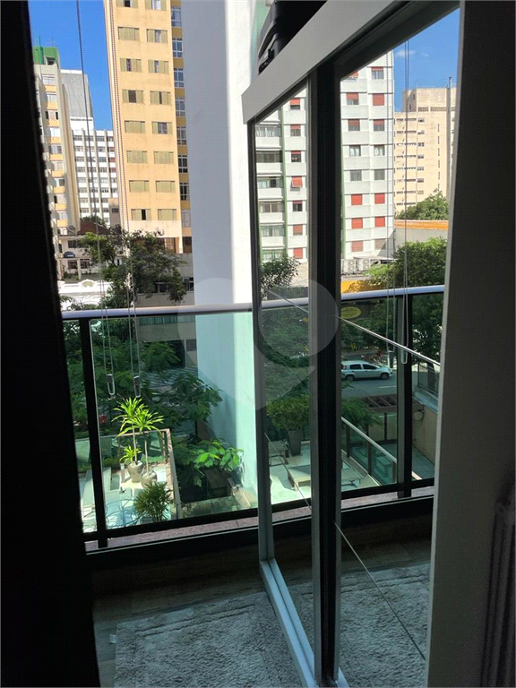 Apartamento VENDA Santa Cecília com 40,29m2, 1 quarto, sala, varanda, cozinha, banheiro e 1 vaga de garagem