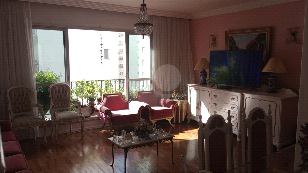 APARTAMENTO 3 DORMITÓRIOS À VENDA HIGIENÓPOLIS VENDER