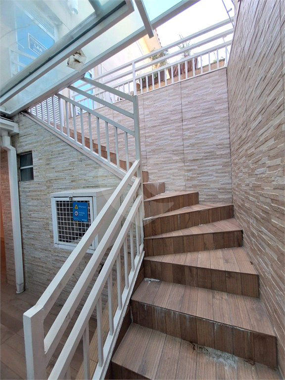 Casa de condomínio á venda no Bairro do Limão