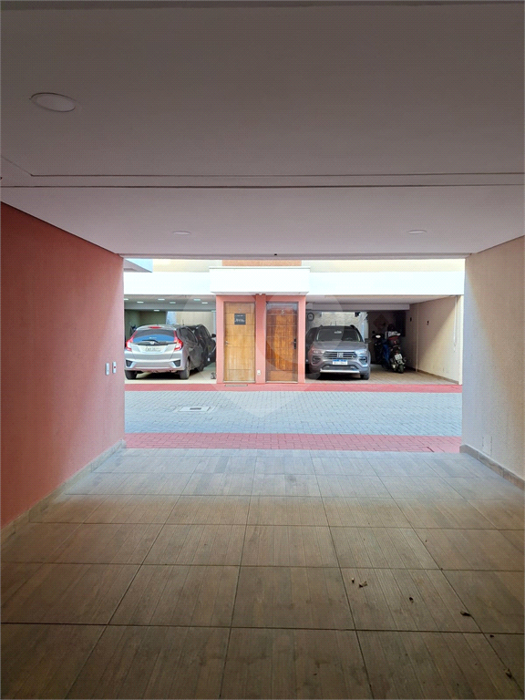 Casa de condomínio á venda no Bairro do Limão