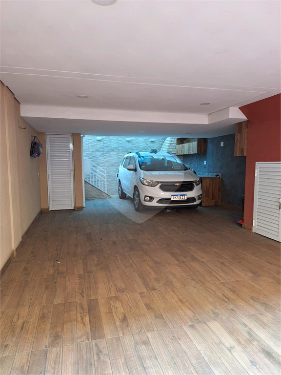 Casa de condomínio á venda no Bairro do Limão