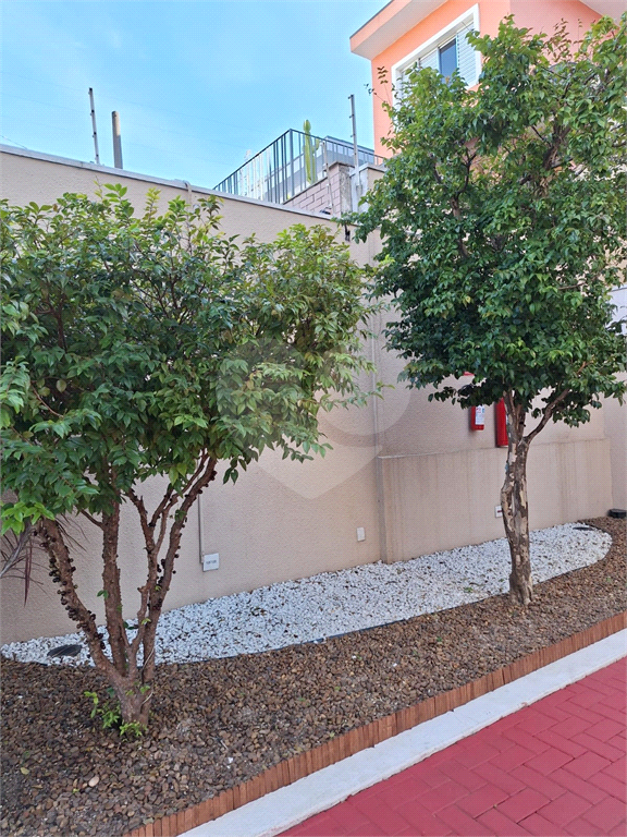Casa de condomínio á venda no Bairro do Limão