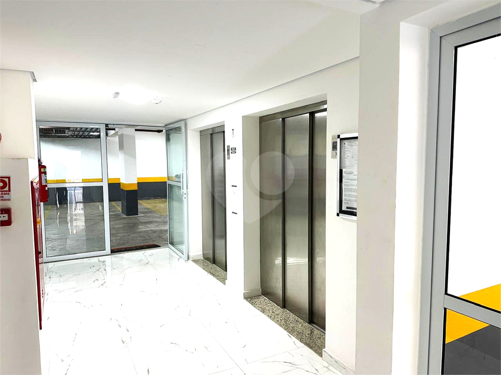 APARTAMENTO em SANTANA