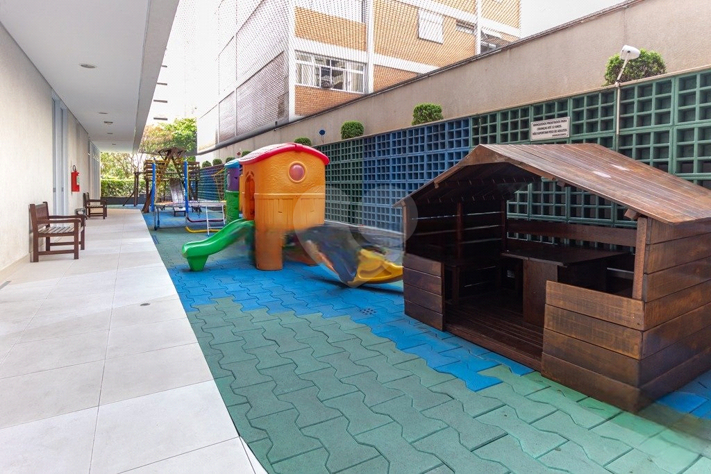 Apartamento Perdizes 3 suítes e 4 vagas de garagem 