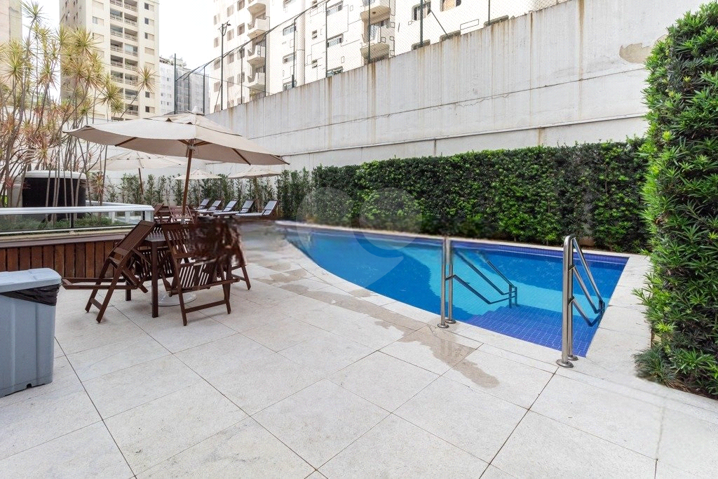 Apartamento Perdizes 3 suítes e 4 vagas de garagem 