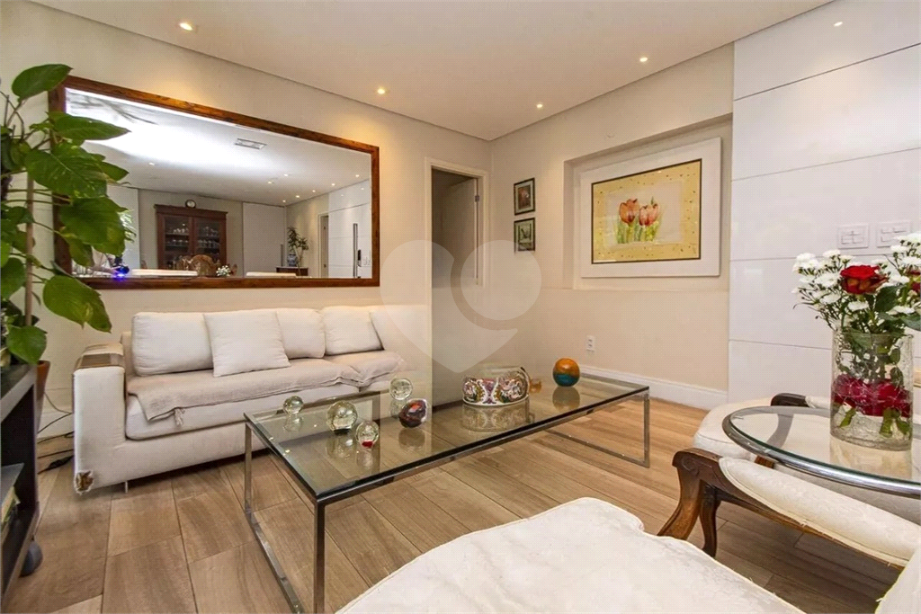 Apartamento Perdizes 3 suítes e 4 vagas de garagem 