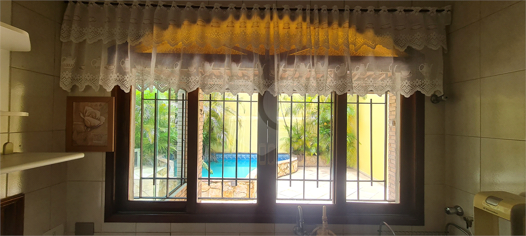 Sobrado à venda | 230m²| 4 Dormitórios ( 2 suítes) | 2 vagas em Vl.Izolina Mazzei| SP!