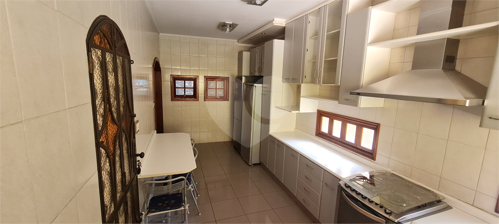 Sobrado à venda | 230m²| 4 Dormitórios ( 2 suítes) | 2 vagas em Vl.Izolina Mazzei| SP!