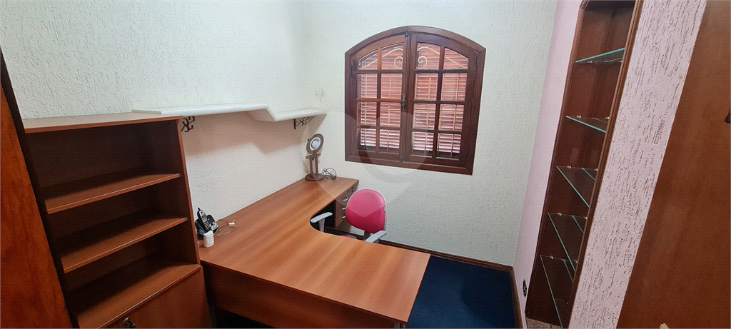 Sobrado à venda | 230m²| 4 Dormitórios ( 2 suítes) | 2 vagas em Vl.Izolina Mazzei| SP!