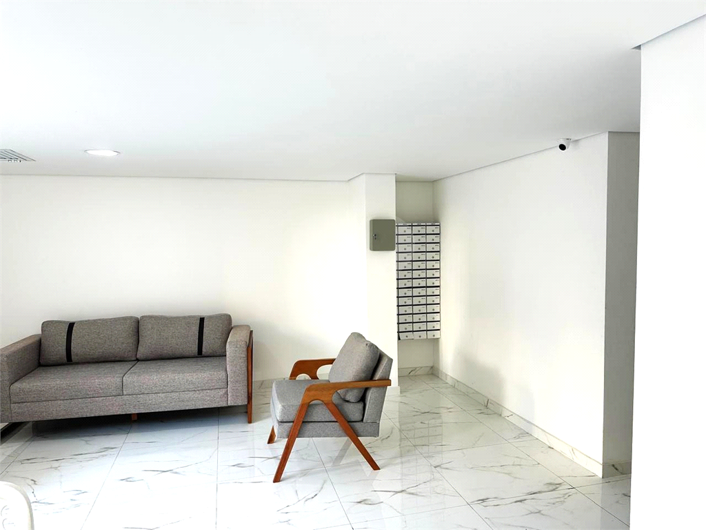 APARTAMENTO em SANTANA