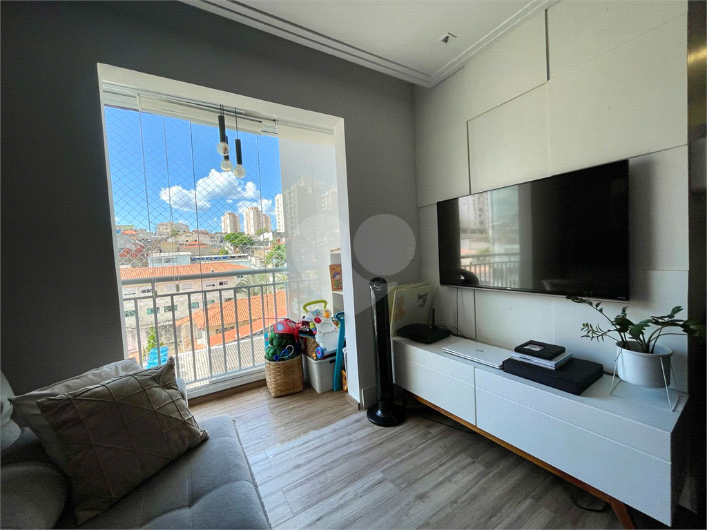 Belíssimo apartamento com 2 dormitórios, 1 banheiro e uma vaga de garagem.- Bairro do Limão