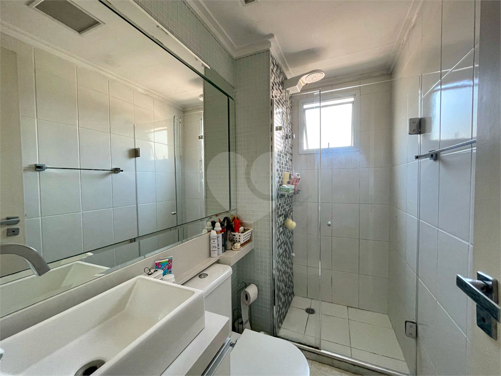 Belíssimo apartamento com 2 dormitórios, 1 banheiro e uma vaga de garagem.- Bairro do Limão