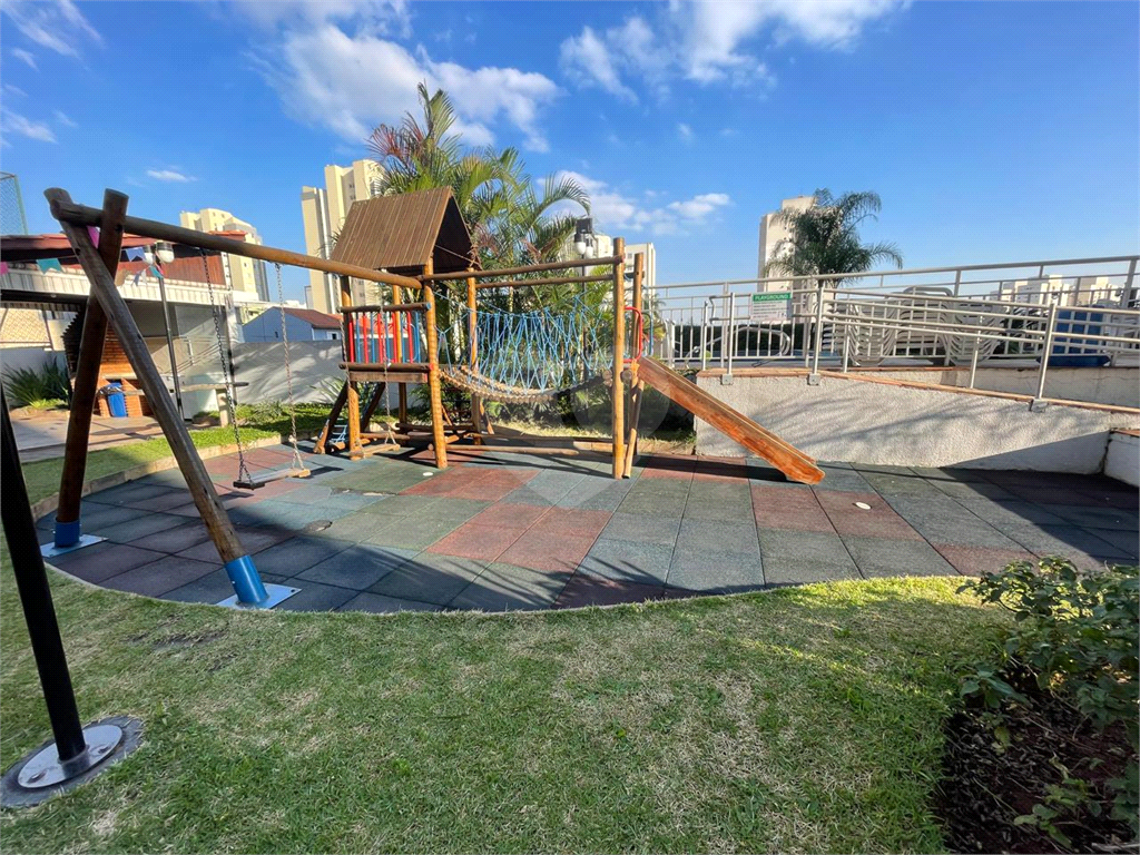 Belíssimo apartamento com 2 dormitórios, 1 banheiro e uma vaga de garagem.- Bairro do Limão