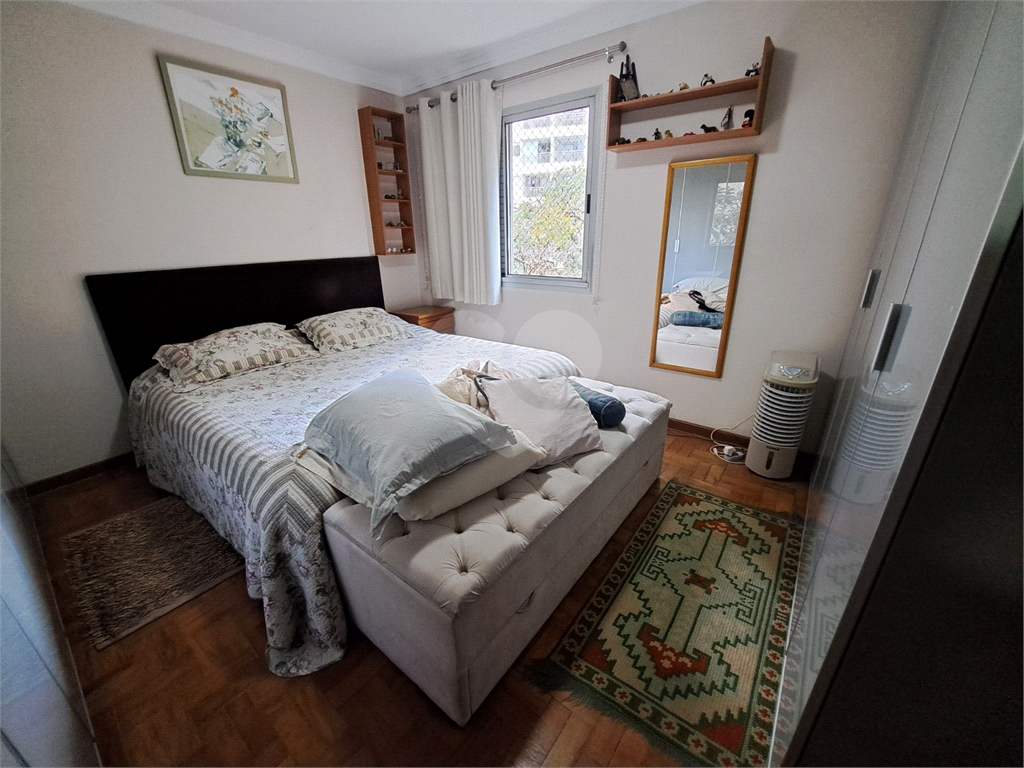 APARTAMENTO em PERDIZES