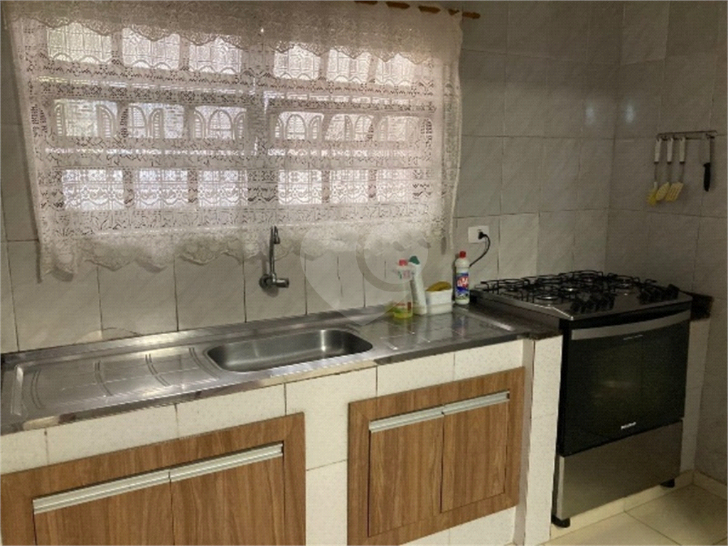Oportunidade Única! Casa com Piscina, 2 Comércios e 2 Residências a Apenas 1500m da Praia em Itanhaém – Bopiranga