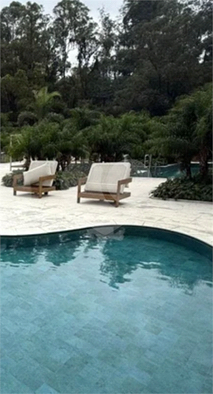 APARTAMENTO em MORUMBI