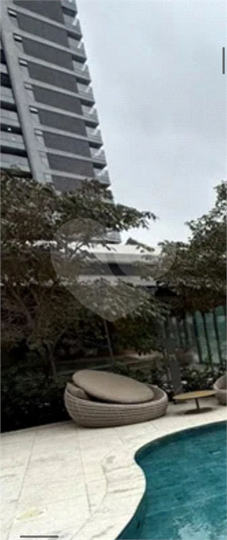 APARTAMENTO em MORUMBI