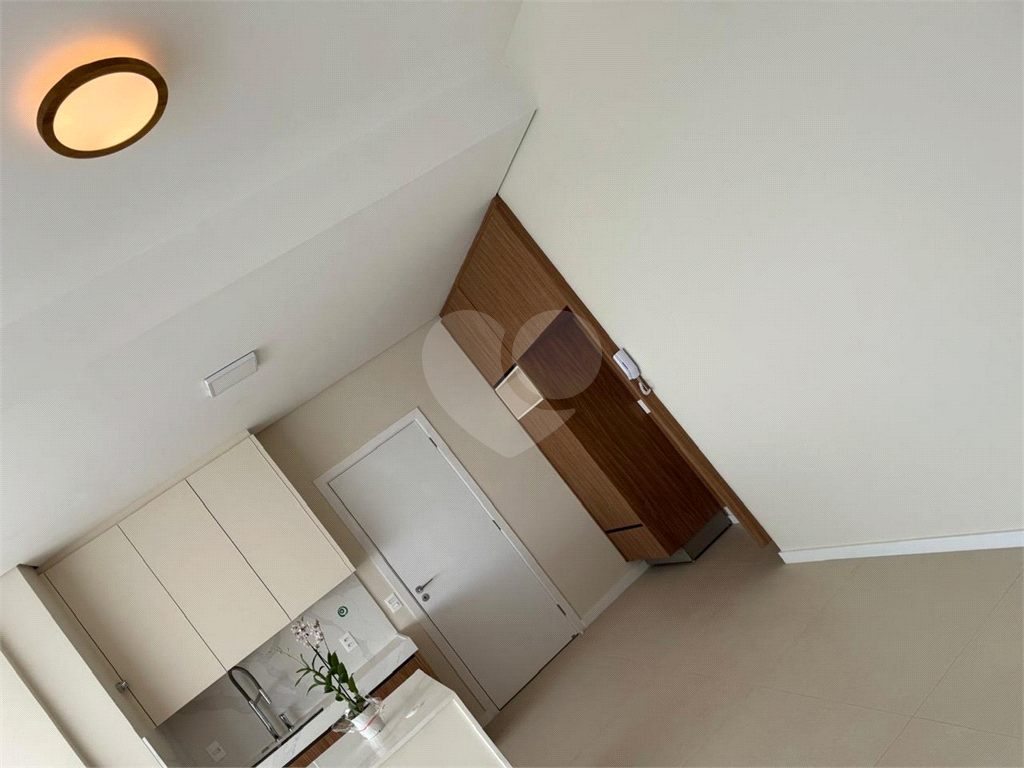 APARTAMENTO em MORUMBI