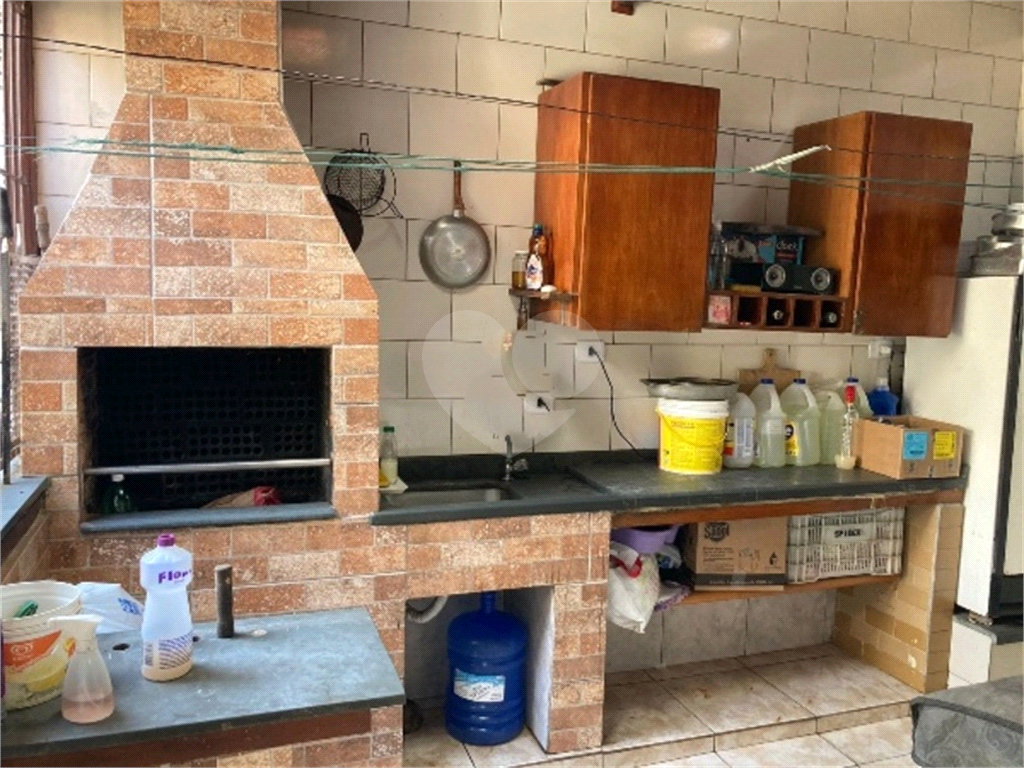 Oportunidade Única! Casa com Piscina, 2 Comércios e 2 Residências a Apenas 1500m da Praia em Itanhaém – Bopiranga