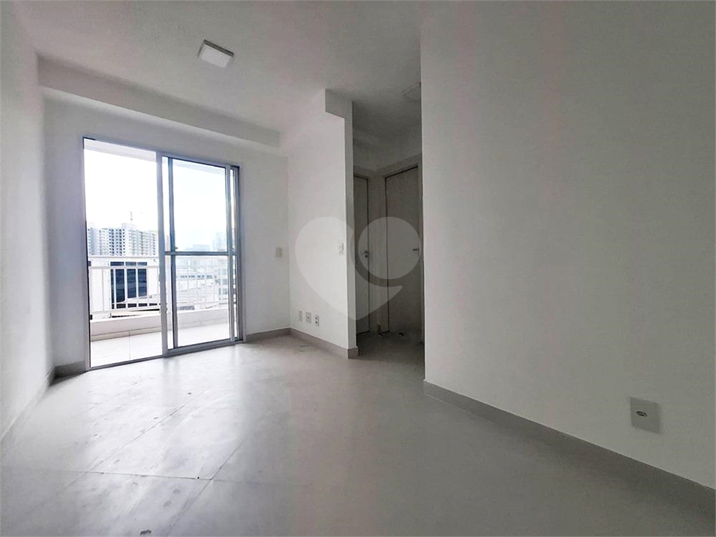 Apartamento a venda com 2 dormitórios em 42 m² na barra Funda