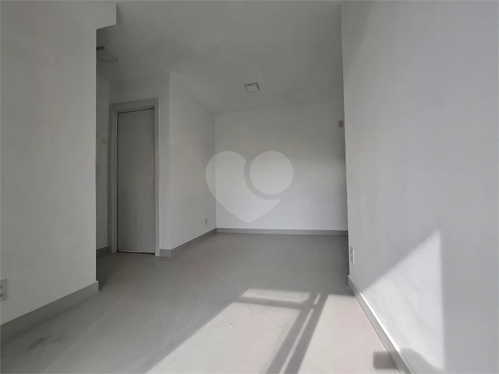 Apartamento a venda com 2 dormitórios em 42 m² na barra Funda