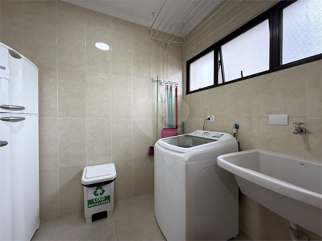 Confortável Apartamento de 4 dorms, 2 suítes, de 152 m2 na Av. General Rondon - Astúrias 