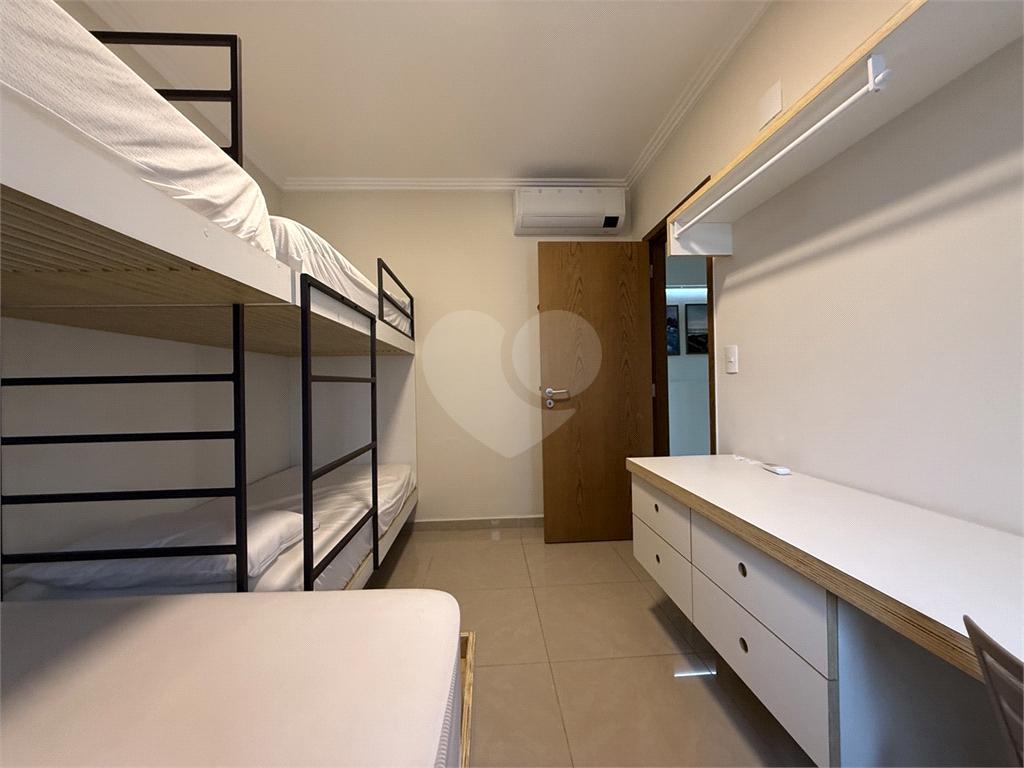 Confortável Apartamento de 4 dorms, 2 suítes, de 152 m2 na Av. General Rondon - Astúrias 