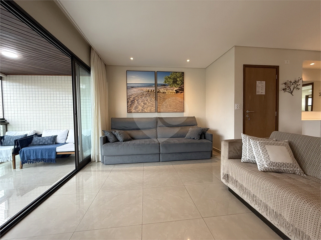 Confortável Apartamento de 4 dorms, 2 suítes, de 152 m2 na Av. General Rondon - Astúrias 