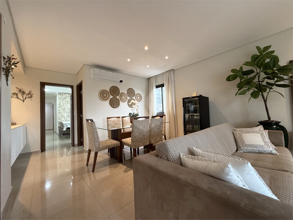 Confortável Apartamento de 4 dorms, 2 suítes, de 152 m2 na Av. General Rondon - Astúrias 