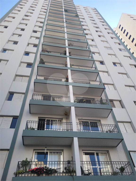 Apartamento na Rua Nova York no Brooklin - andar alto, totalmente reformado