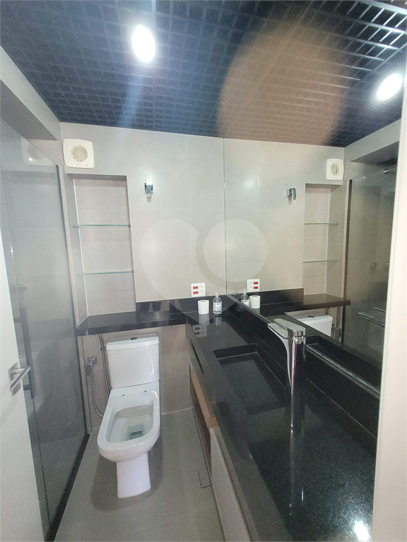 Apartamento na Rua Nova York no Brooklin - andar alto, totalmente reformado