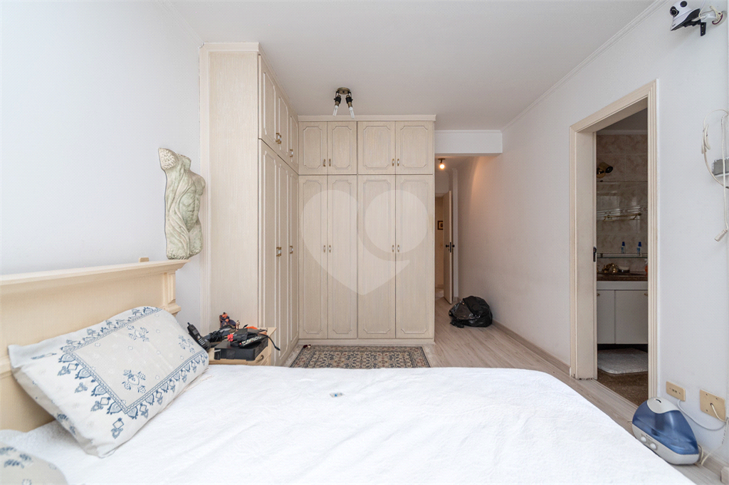 Apartamento - Perdizes 4 Dormitórios - 148 m²