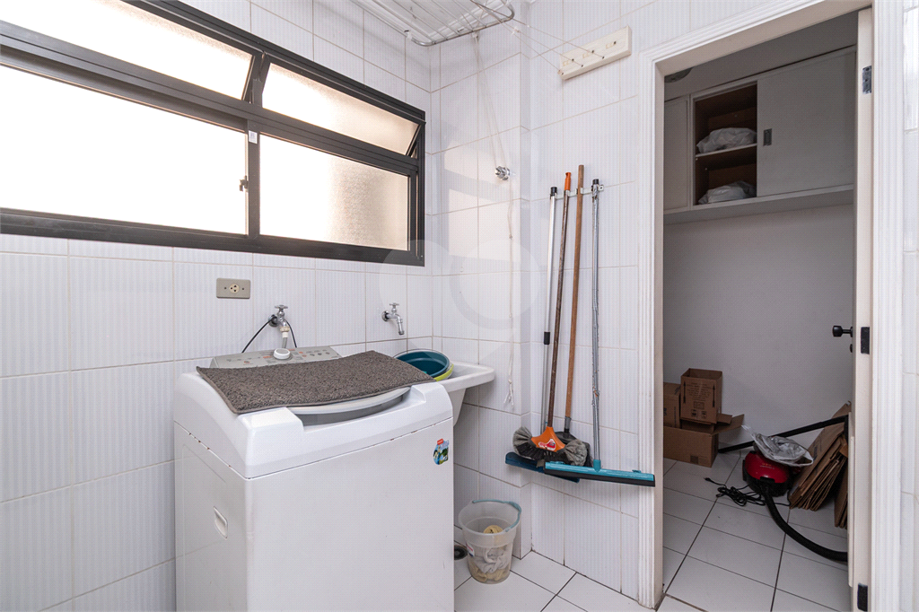 Apartamento - Perdizes 4 Dormitórios - 148 m²