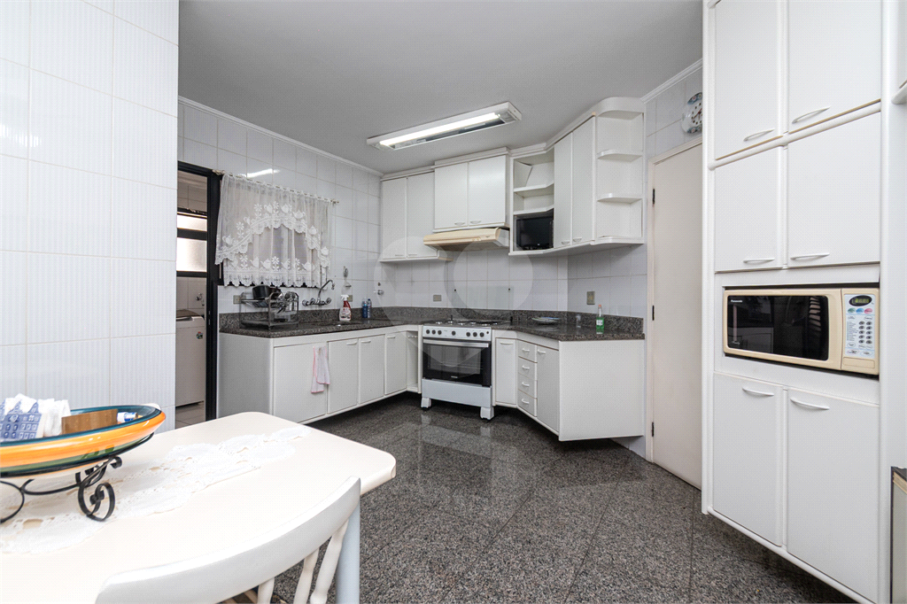 Apartamento - Perdizes 4 Dormitórios - 148 m²