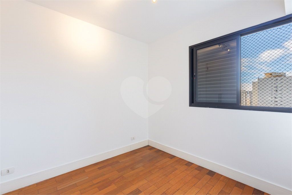Apartamento - Perdizes  3 Dormitórios - 110 m² 
 