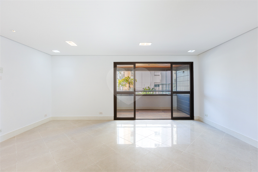 Apartamento - Perdizes  3 Dormitórios - 110 m² 
 