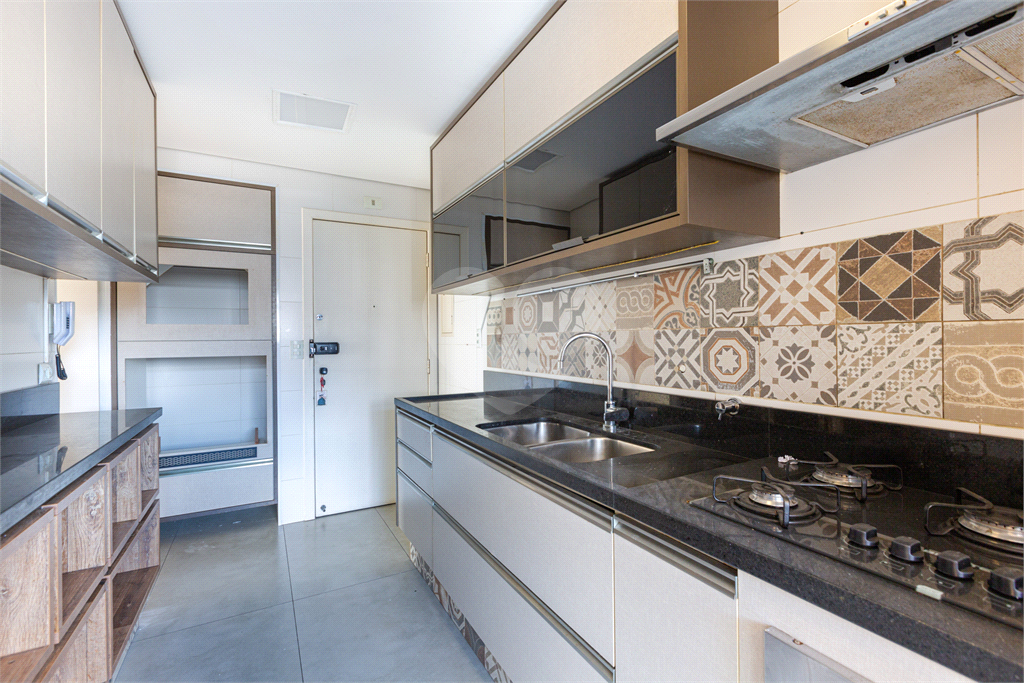 Apartamento - Perdizes  3 Dormitórios - 110 m² 
 