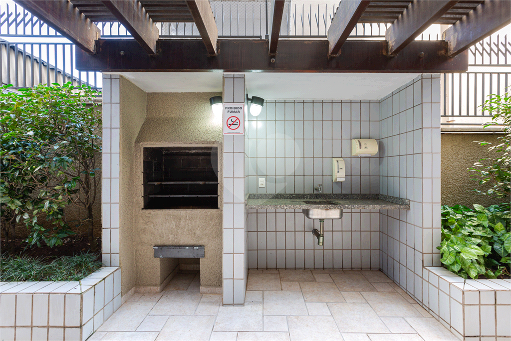 Apartamento - Perdizes  3 Dormitórios - 110 m² 
 
