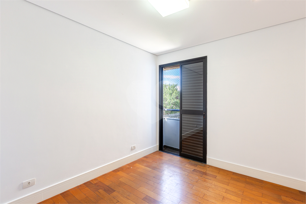 Apartamento - Perdizes  3 Dormitórios - 110 m² 
 